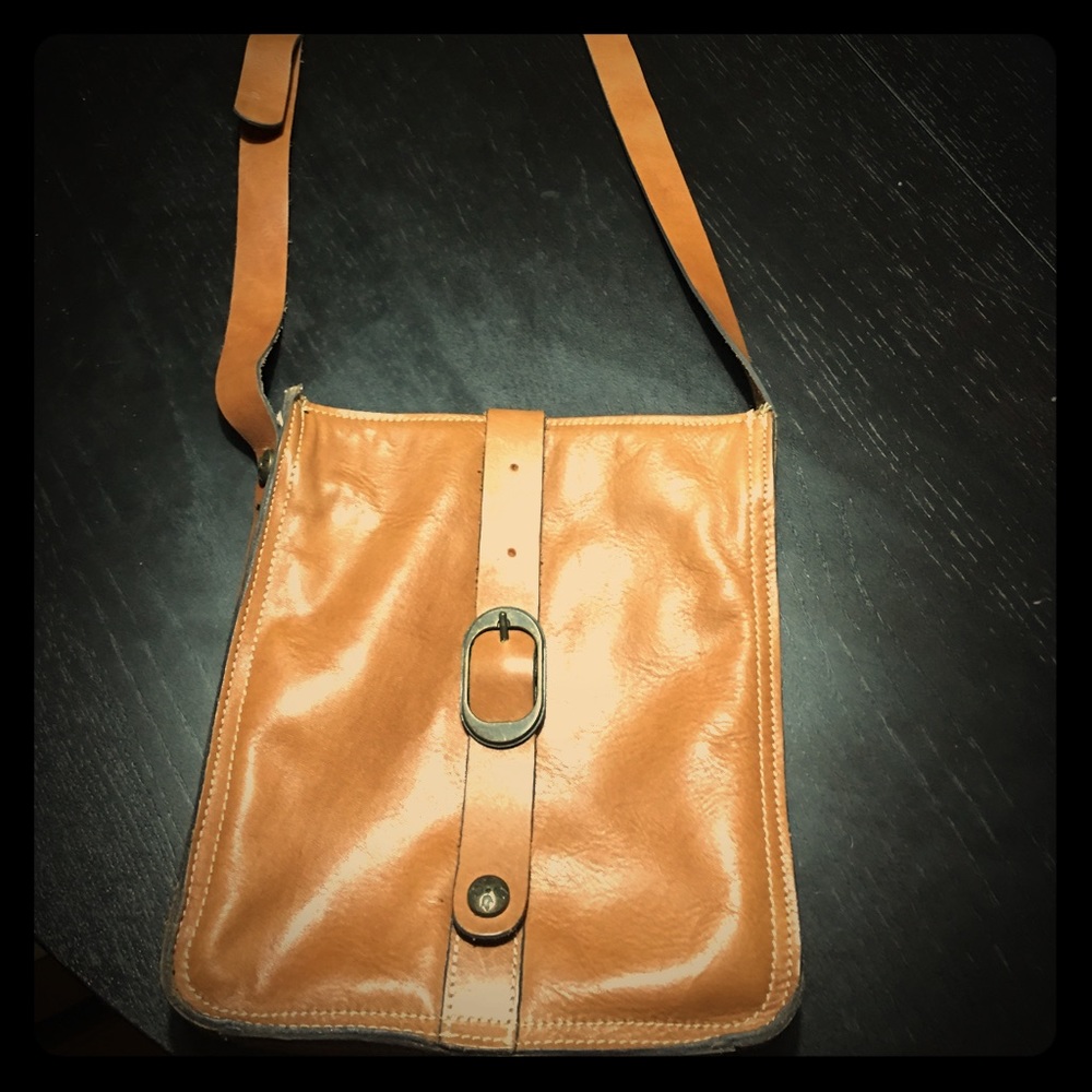Patricia Nash cross body leather pouch